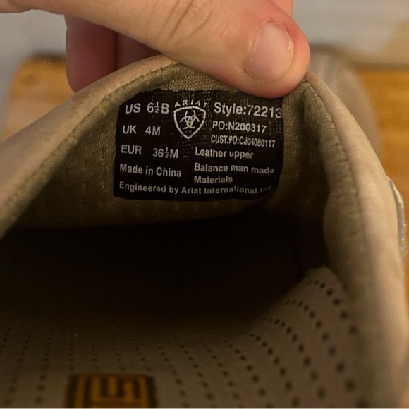 Ariat Leather Suede Slip-On Loafer Mules Cream Women's Size 6.5 Outdoor Western - Picture 8 of 10